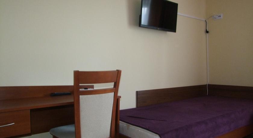 Warnenczyka 85A Bezplatny Parking, Faktura, Prywatna Lazienka, Klimatyzacja Rzeszow Room photo