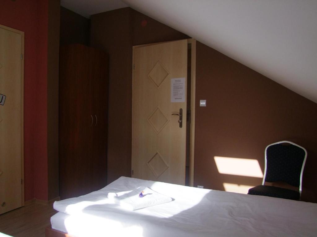 Warnenczyka 85A Bezplatny Parking, Faktura, Prywatna Lazienka, Klimatyzacja Rzeszow Room photo