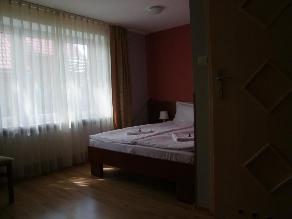 Warnenczyka 85A Bezplatny Parking, Faktura, Prywatna Lazienka, Klimatyzacja Rzeszow Room photo